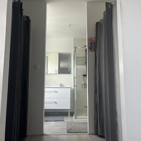 Maison Familiale Dans Un Quartier Calme Villecresnes Bagian luar foto