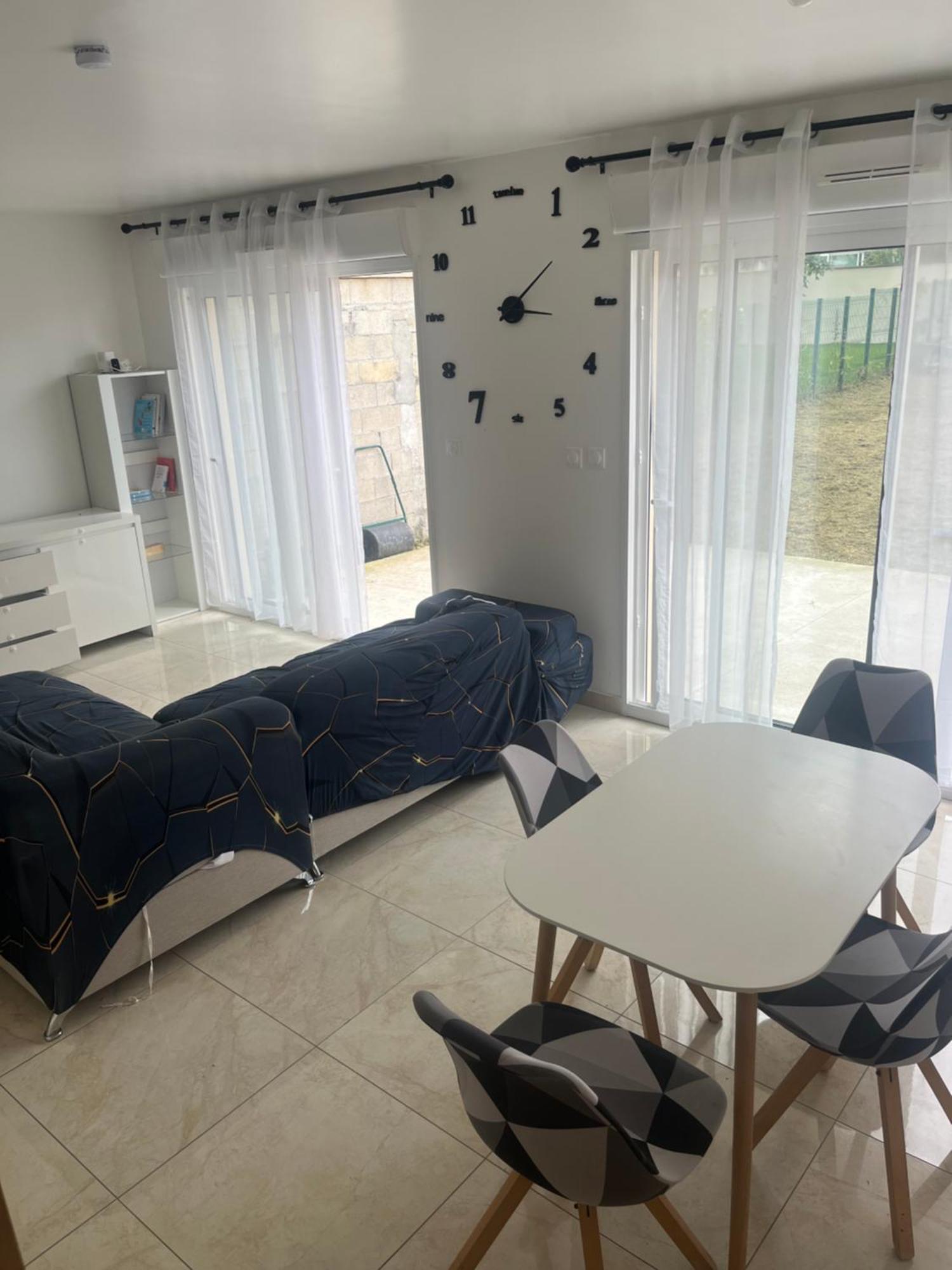 Maison Familiale Dans Un Quartier Calme Villecresnes Bagian luar foto